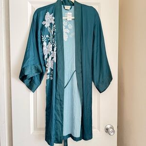Soma Teal Kimono Robe with White Floral Embroidery